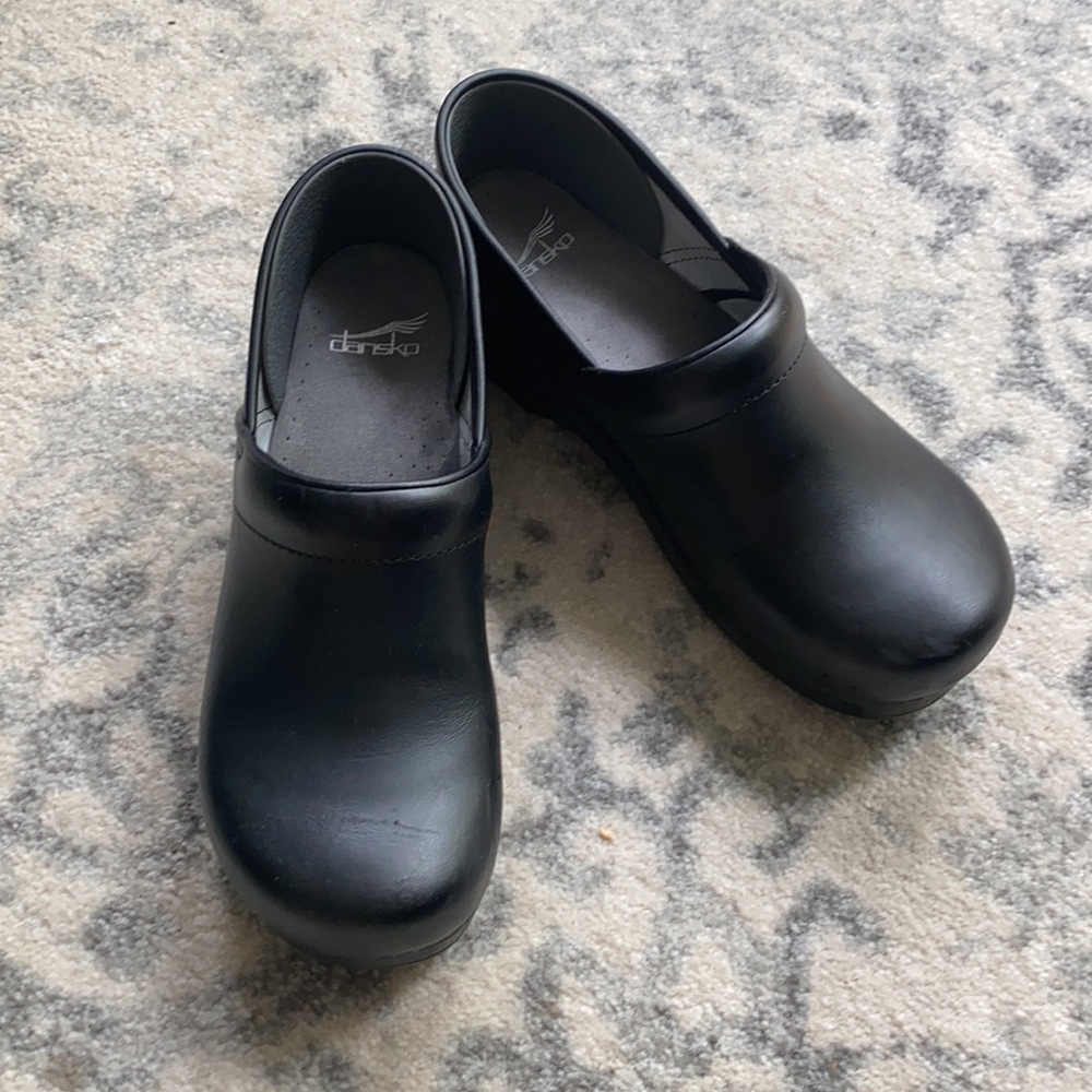 Dansko clogs size 40 - matte black
